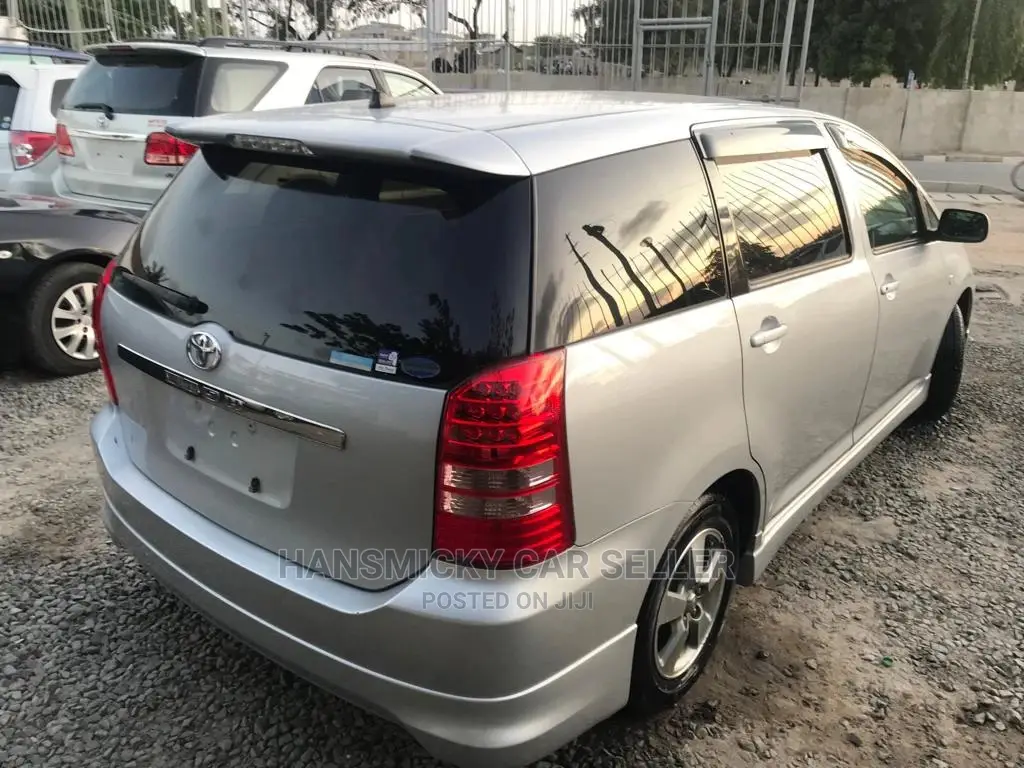 Toyota Wish 2006 Silver