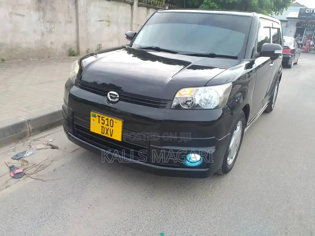 Toyota Corolla Rumion 2010 Black