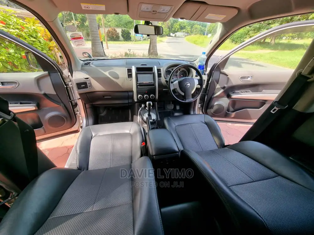 Nissan X-Trail 2009 Silver