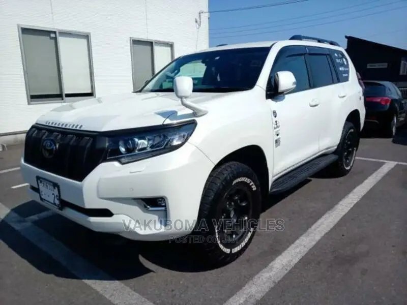 Toyota Land Cruiser Prado 2018 Pearl