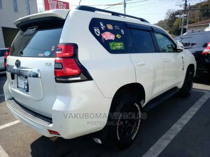 Toyota Land Cruiser Prado 2018 Pearl