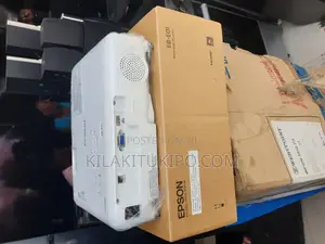EPSON Projector Eb-E01