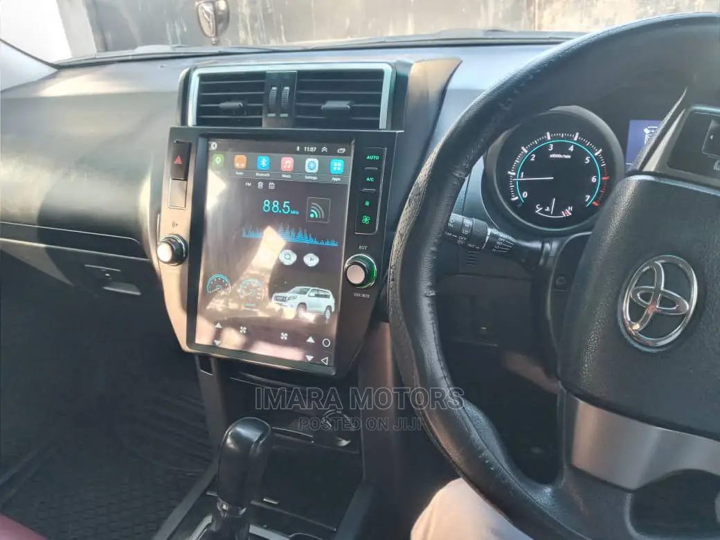Toyota Land Cruiser Prado 2011 Black