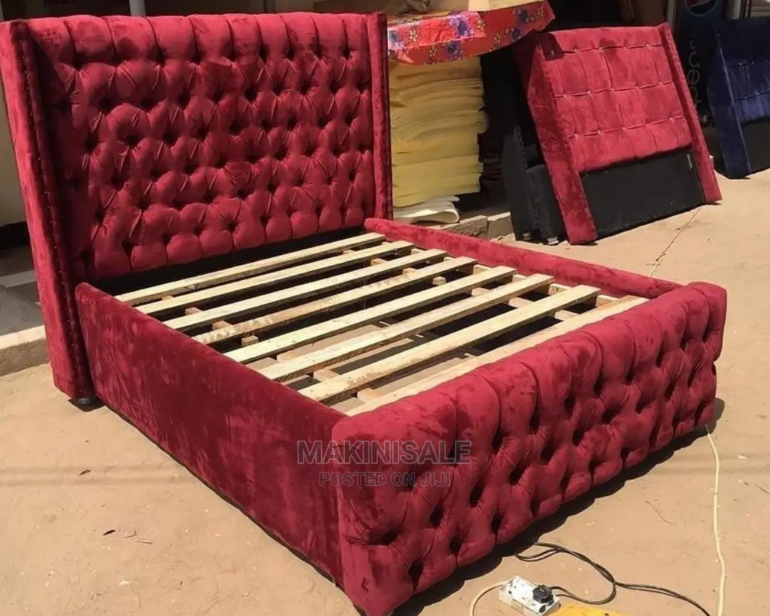 Kitanda Cha Sofa Kizuri Sana Alafu Simple
