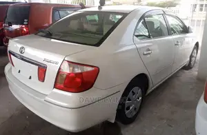 Toyota Corona 2004 Pearl