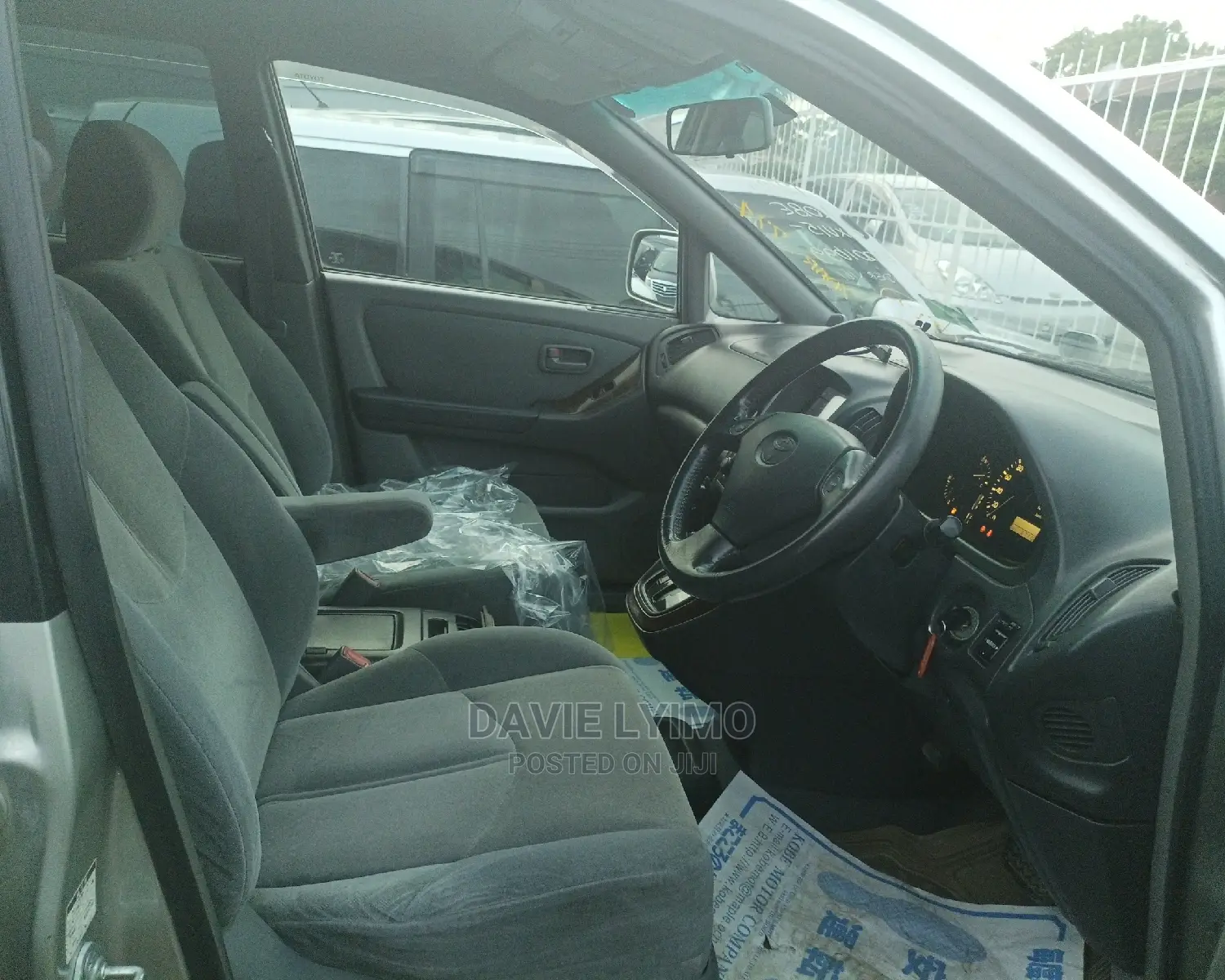 Toyota Harrier 1998 Gray