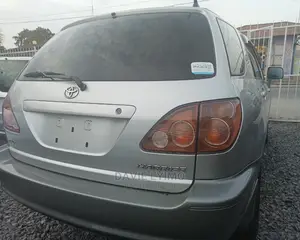 Toyota Harrier 1998 Gray