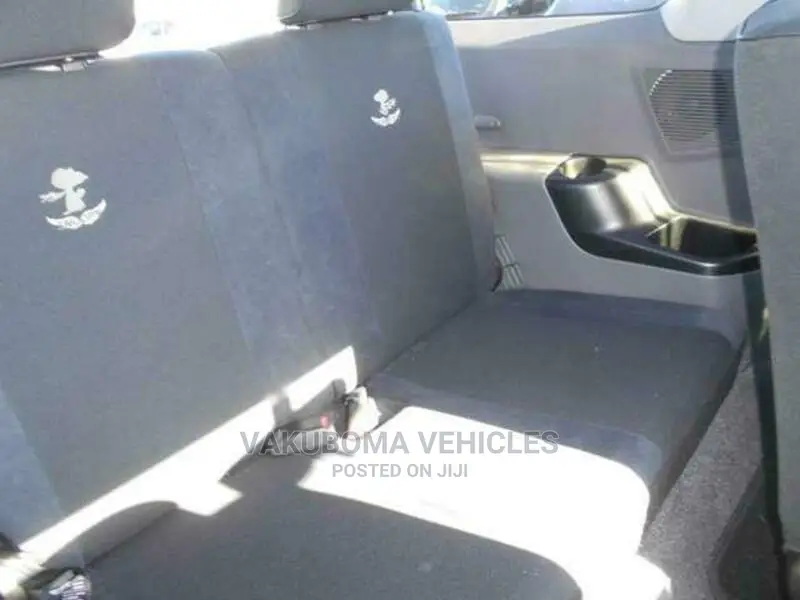 Mitsubishi Pajero 2000 White