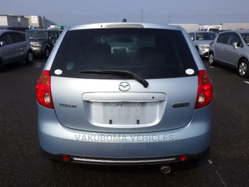 Mazda Verisa 2007 Silver