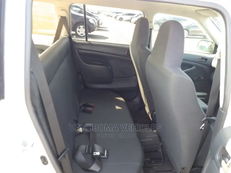 Toyota Probox 2005 Pearl