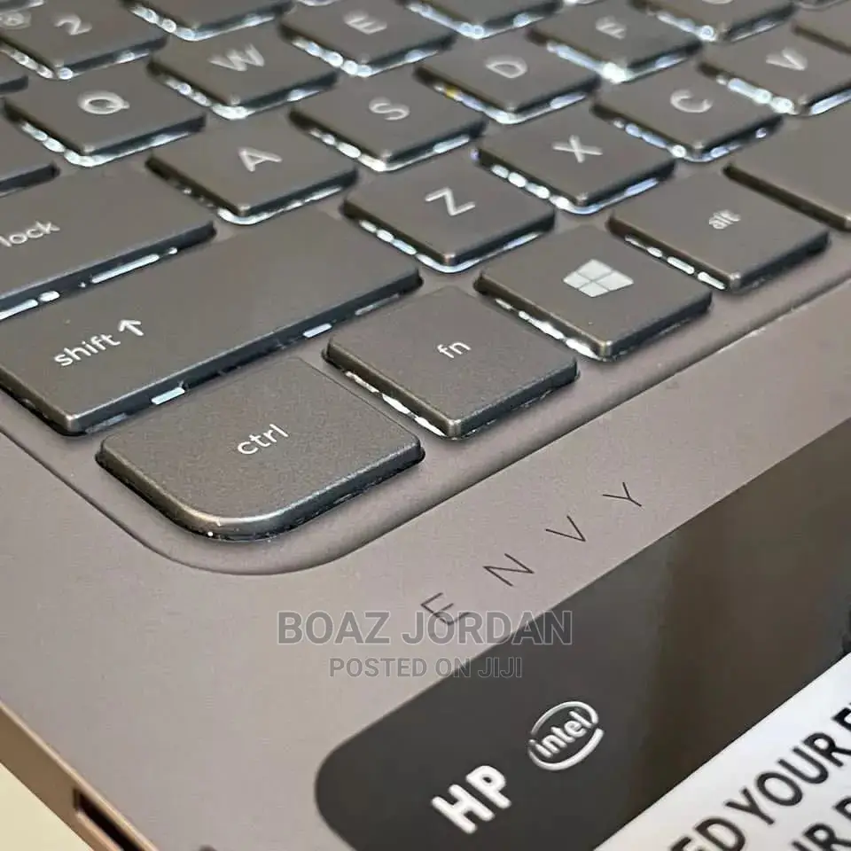New Laptop HP Envy 13 16GB Intel Core I7 SSD 512GB