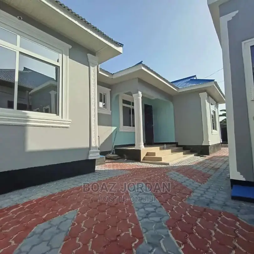 3bdrm Apartment in Graphite Estate, Chamazi for Sale