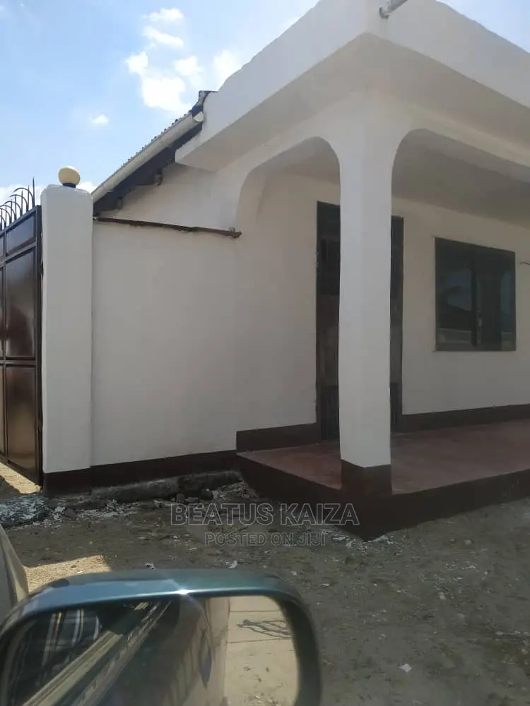 2bdrm Apartment in Tabata Kimanga for rent
