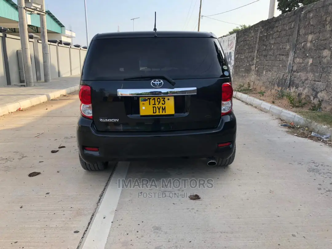 Toyota Corolla Rumion 2007 Black