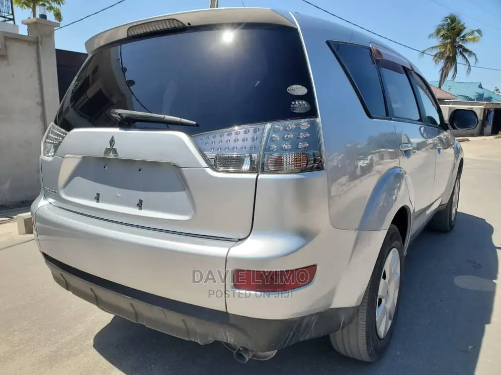 Mitsubishi Outlander 2008 Silver