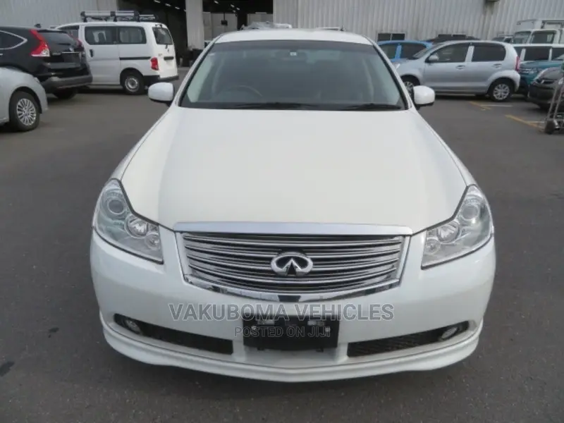 Nissan Fuga 2005 Pearl