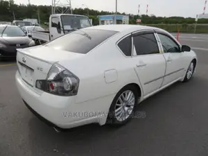 Nissan Fuga 2005 Pearl