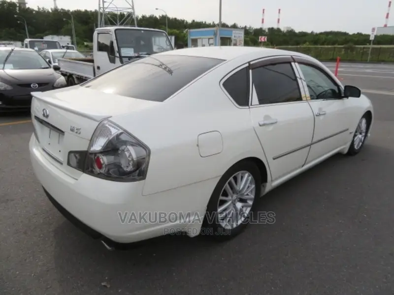 Nissan Fuga 2005 Pearl