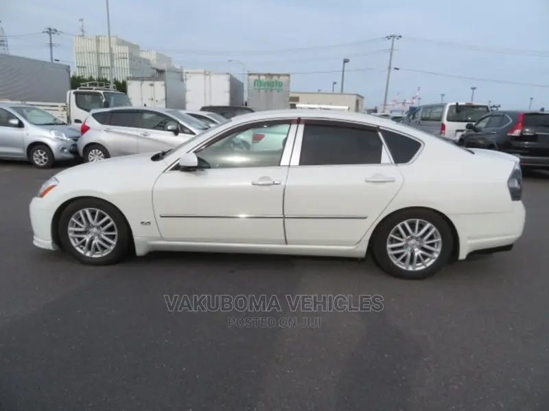 Nissan Fuga 2005 Pearl