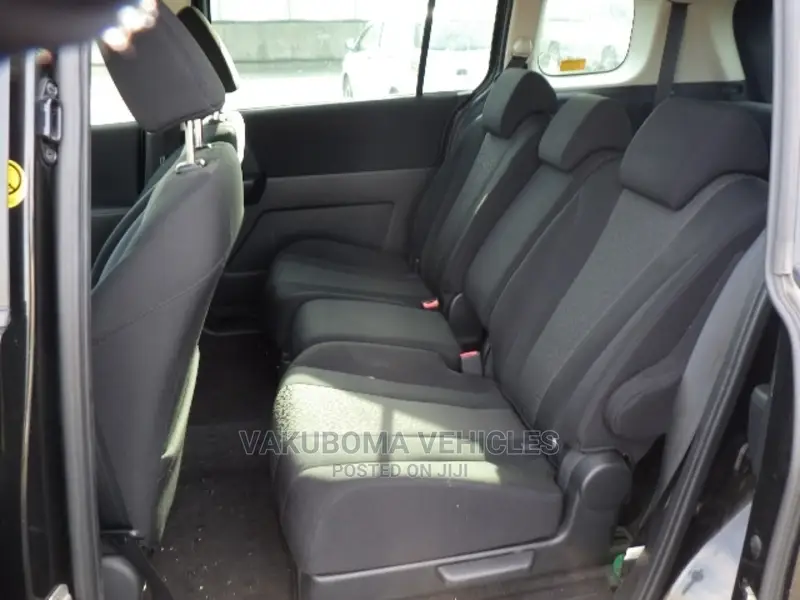 Nissan Lafesta 2011 Black