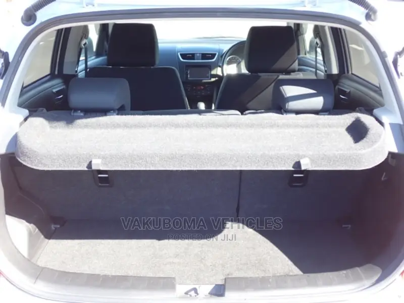 Suzuki Swift 2010 White