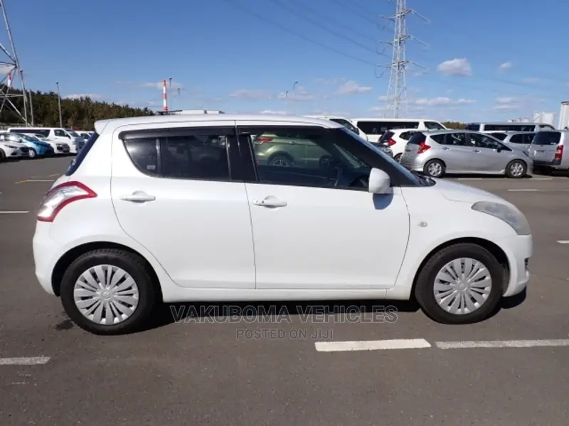 Suzuki Swift 2010 White