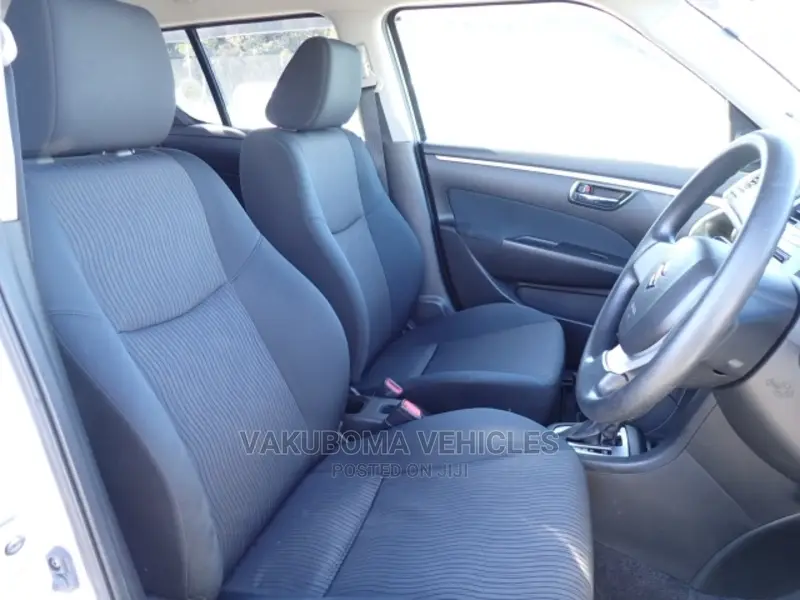 Suzuki Swift 2010 White