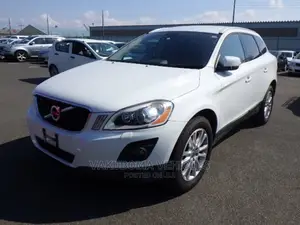 Volvo XC60 2010 Pearl