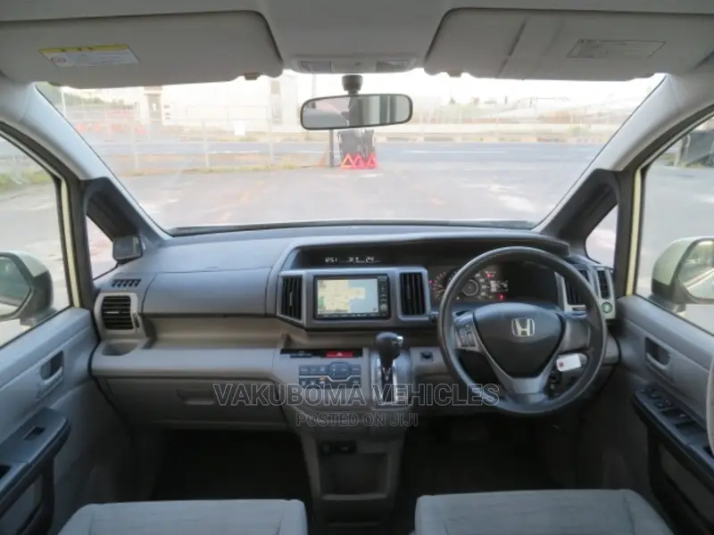 Honda Stepwgn 2009 Pearl