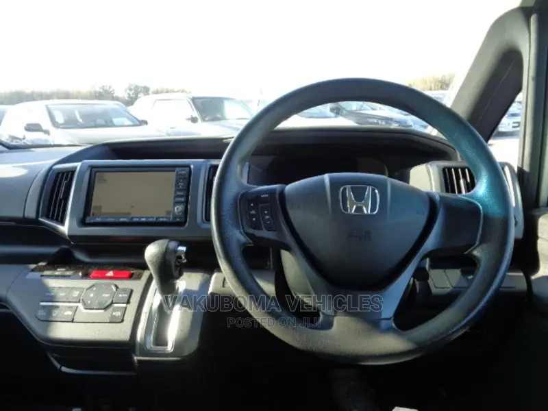 Honda Stepwgn 2009 Silver
