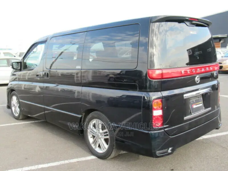 Nissan Elgrand 2005 Black