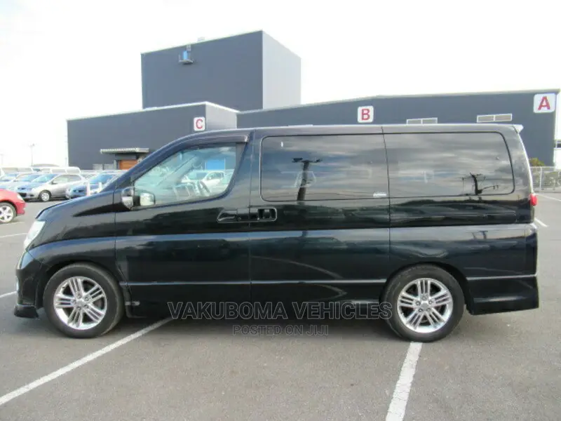 Nissan Elgrand 2005 Black