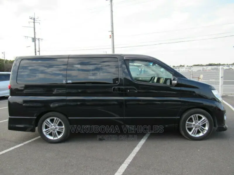 Nissan Elgrand 2005 Black