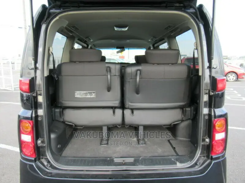 Nissan Elgrand 2005 Black
