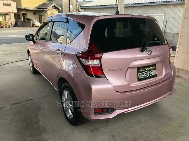 Nissan Note 2016 Pink