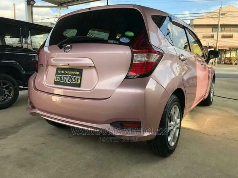 Nissan Note 2016 Pink