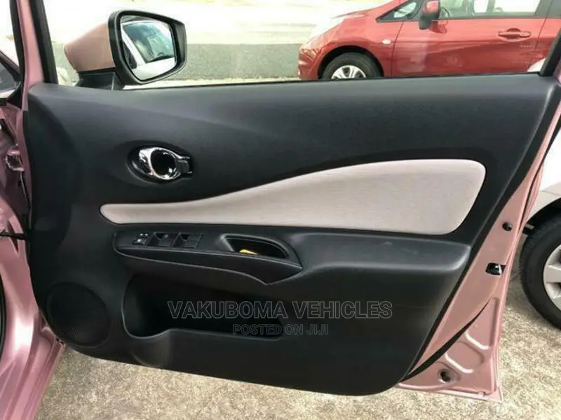 Nissan Note 2016 Pink
