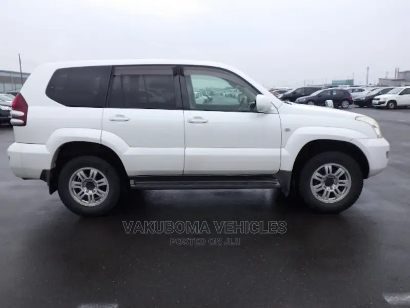 Toyota Land Cruiser Prado 2002 Pearl