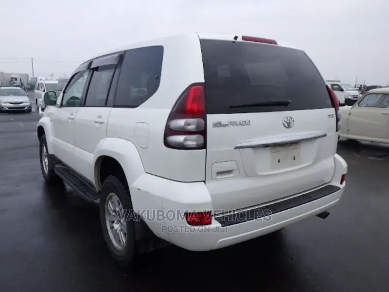 Toyota Land Cruiser Prado 2002 Pearl
