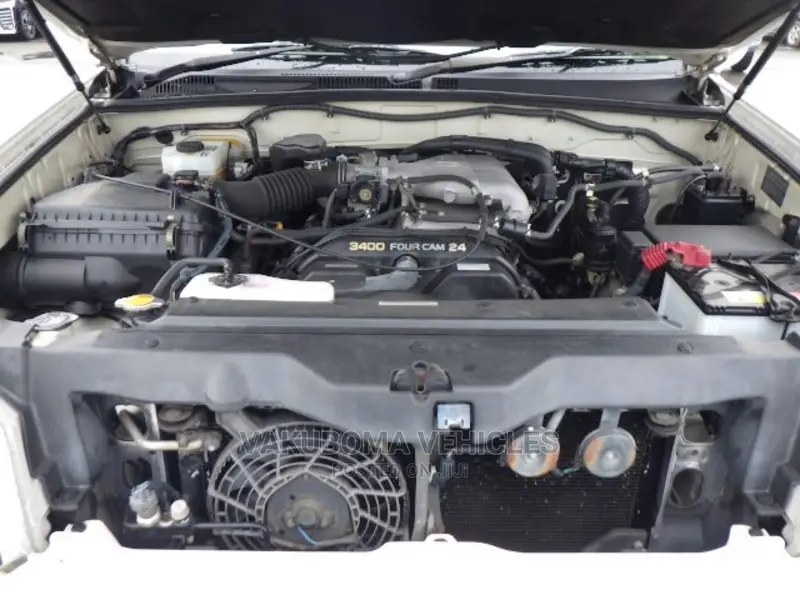 Toyota Land Cruiser Prado 2002 Pearl