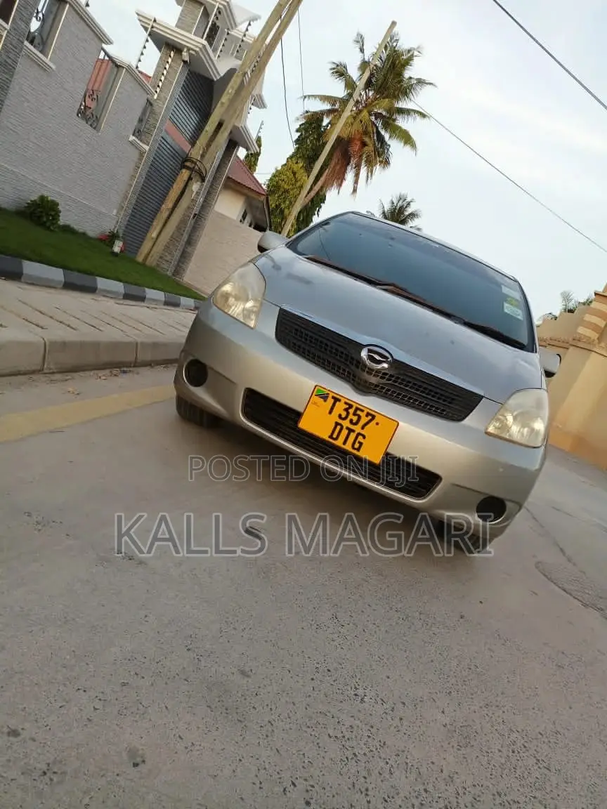 Toyota Corolla Spacio 2003 Gray