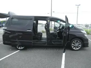 Toyota Vellfire 2011 Black
