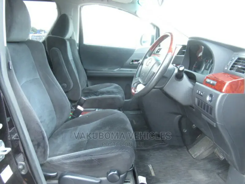 Toyota Vellfire 2011 Black