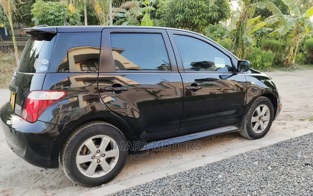 Toyota IST 2006 Black