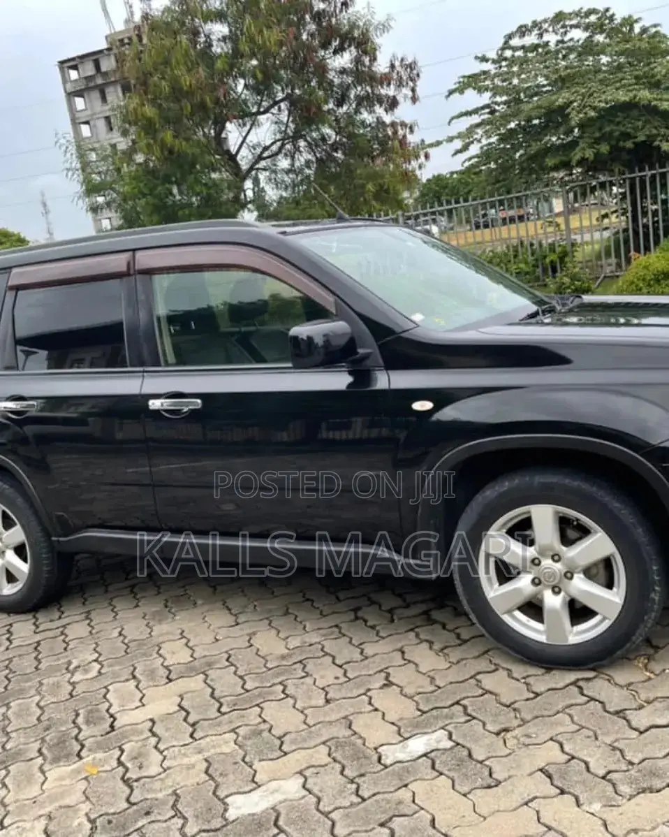 Nissan X-Trail 2010 Black