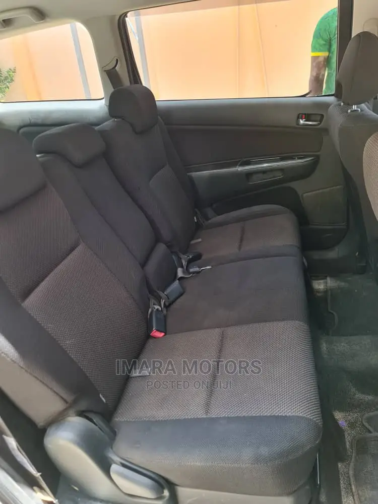 Toyota Wish 2007 Gray