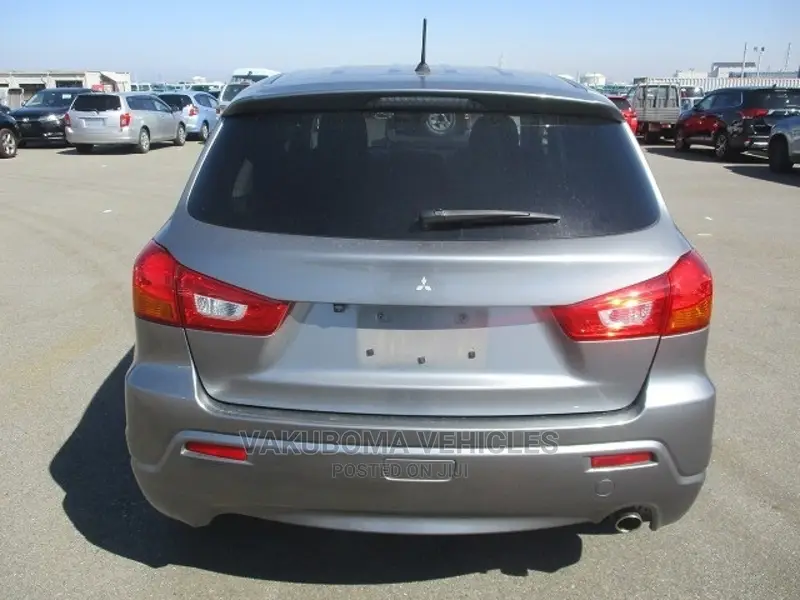 Mitsubishi RVR 2011 Silver