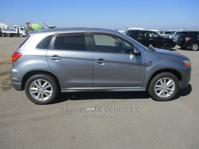Mitsubishi RVR 2011 Silver