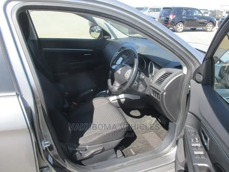 Mitsubishi RVR 2011 Silver