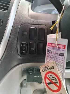 Toyota Alphard 2005 Silver